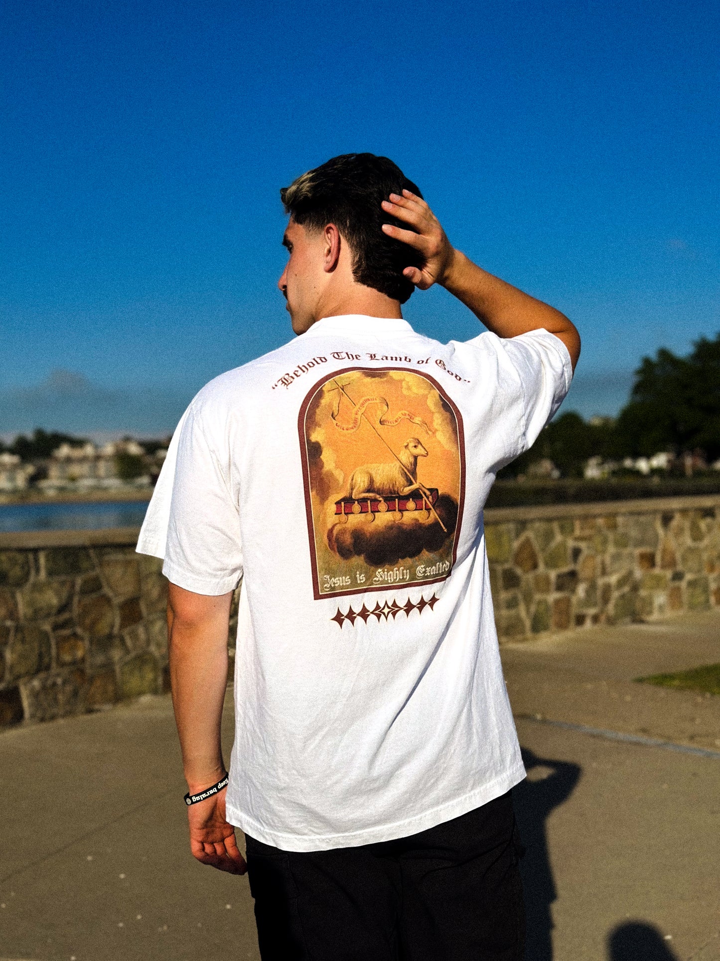 "BEHOLD THE LAMB OF GOD" T-SHIRT