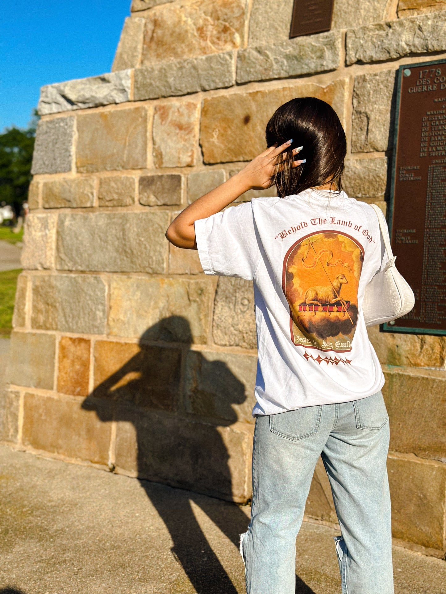"BEHOLD THE LAMB OF GOD" T-SHIRT